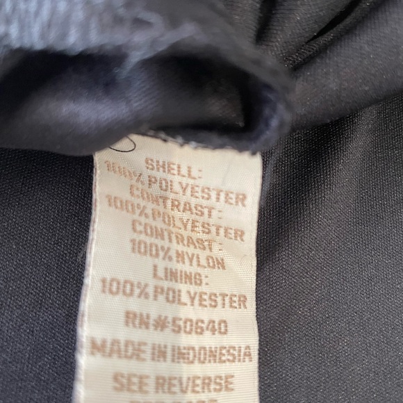 Beautiful halter top with lace trim - Picture 5 of 5